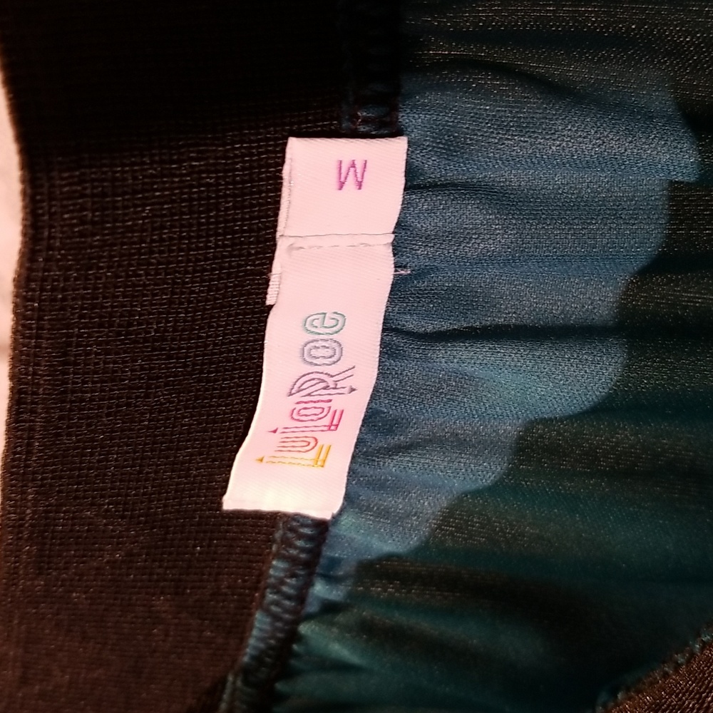 NWOT-Lola skirt- Made in USA - Picture 7 of 8